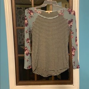 Wishful Park M shirt